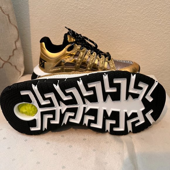 Versace Trigreca Sneakers - Picture 3 of 6